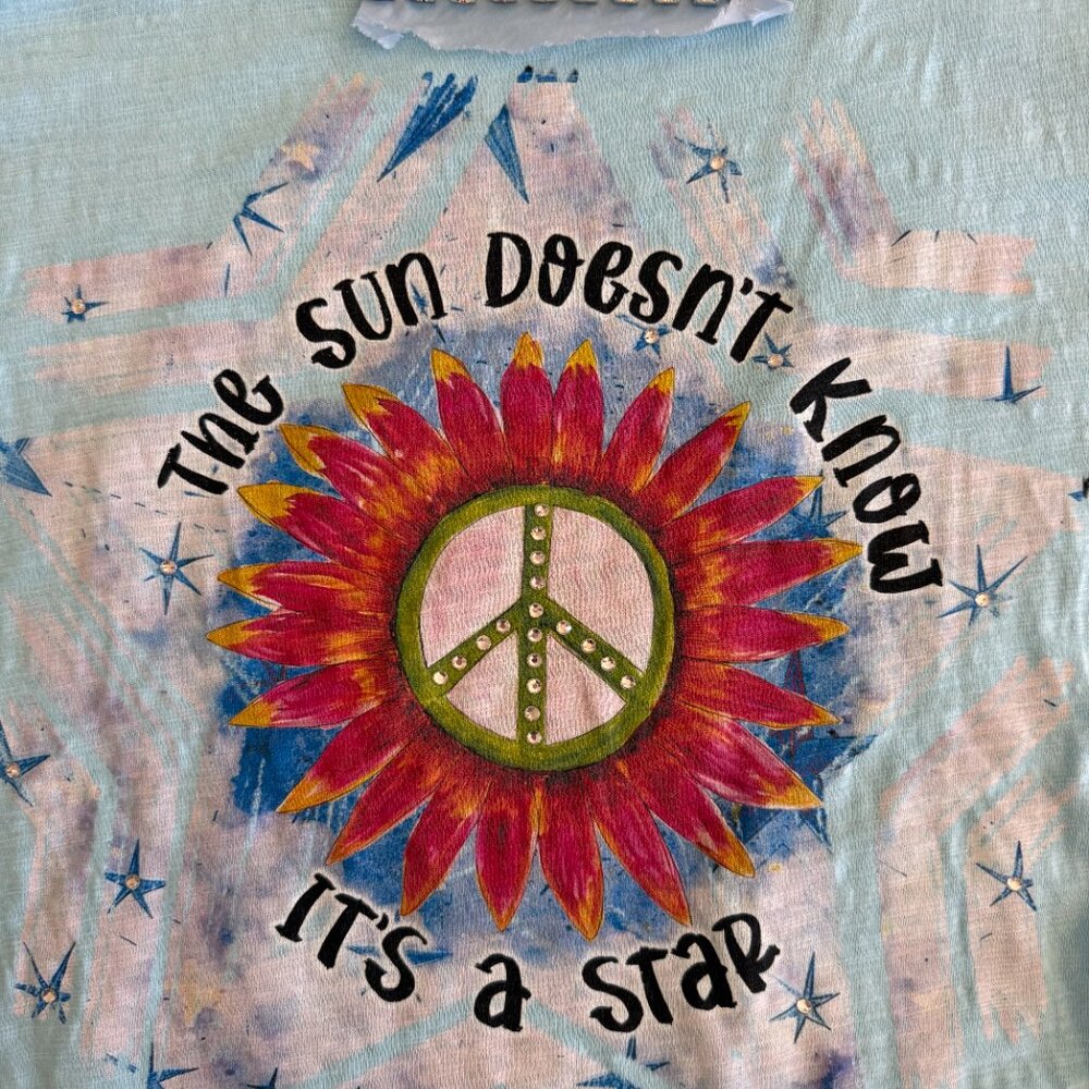 A RARE BIRD THE SUN DOESN'T KNOW ITS A STAR TEE - Picture 4 of 9